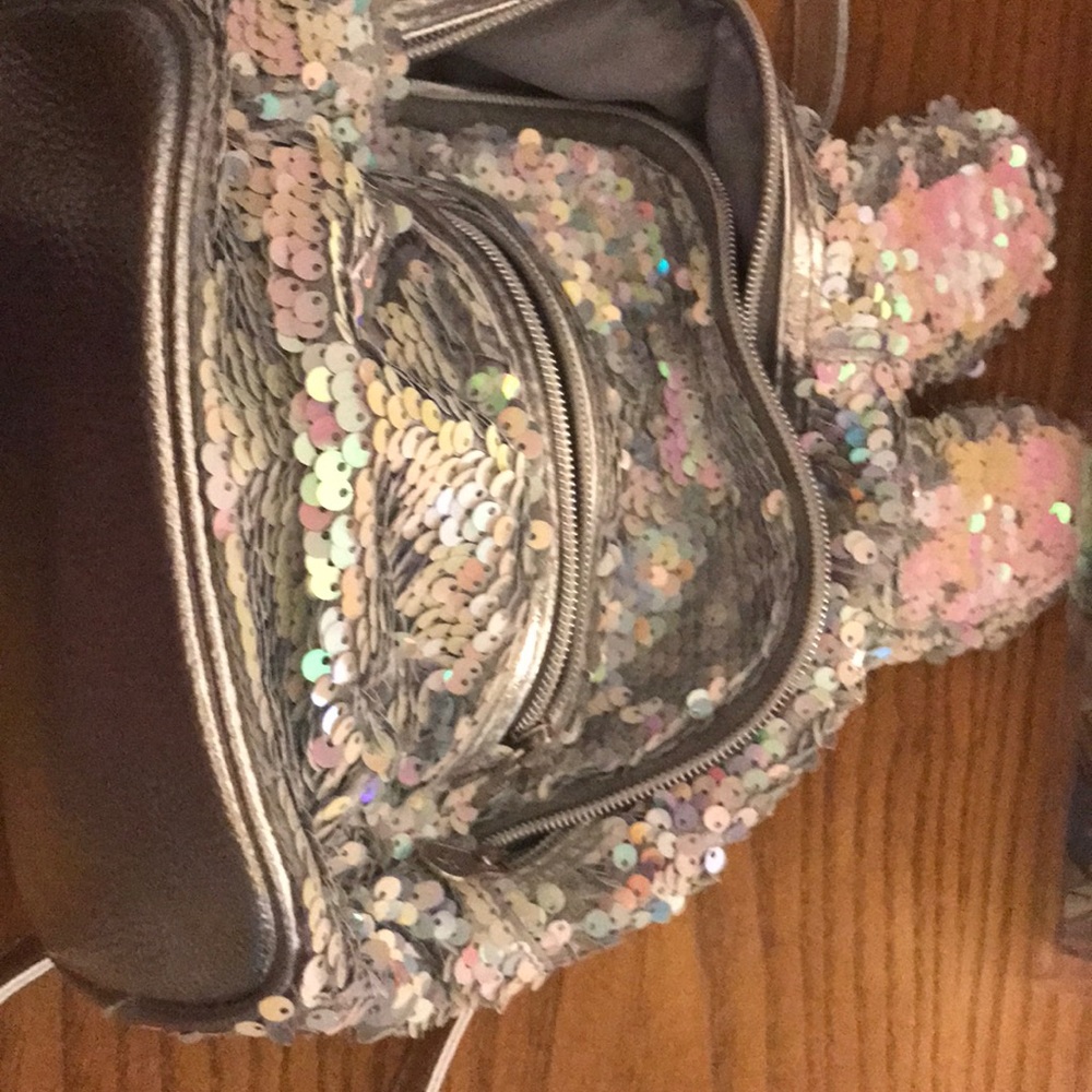 Justice mini book bag great condition!!